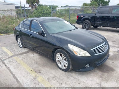 INFINITI G37 2011