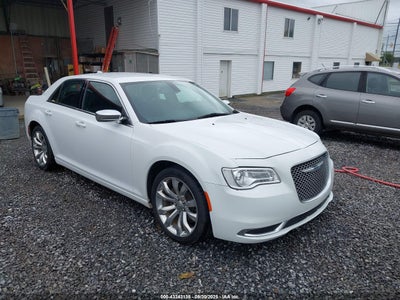 CHRYSLER 300 2019