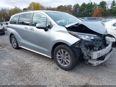 TOYOTA SIENNA 2021