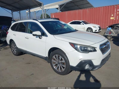 SUBARU OUTBACK 2019