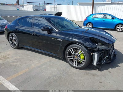 PORSCHE PANAMERA E-HYBRID 2015