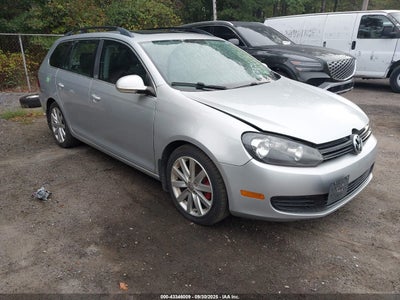 VOLKSWAGEN JETTA SPORTWAGEN 2011