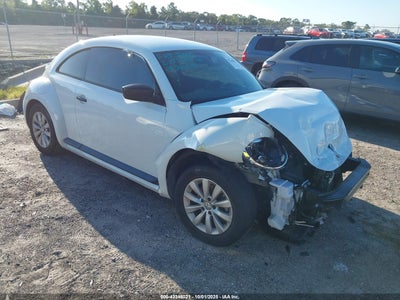 VOLKSWAGEN BEETLE 2018