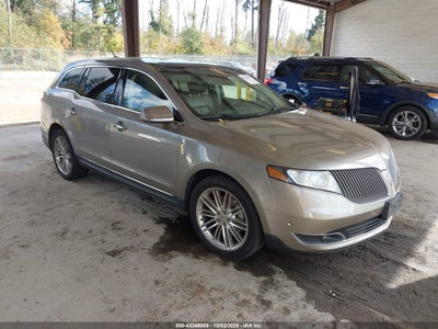 LINCOLN MKT 2015