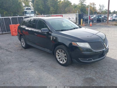 LINCOLN MKT 2014