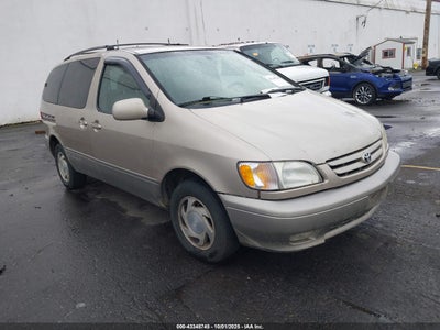 TOYOTA SIENNA 2002