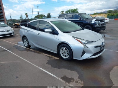 TOYOTA PRIUS 2017