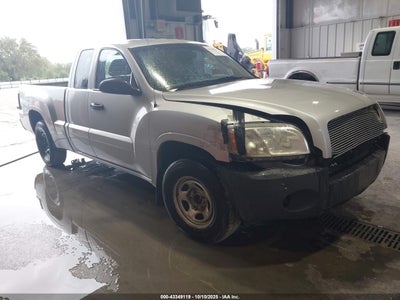 MITSUBISHI RAIDER 2006