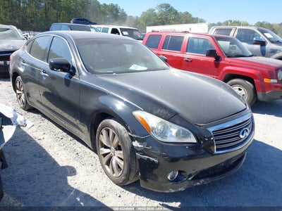 INFINITI M37 2013