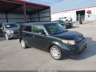 SCION XB 2012