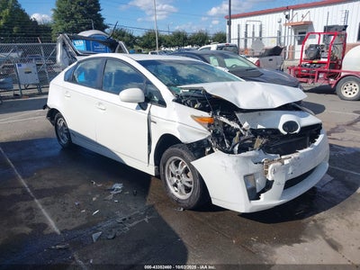TOYOTA PRIUS 2011