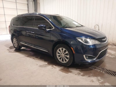 CHRYSLER PACIFICA 2017