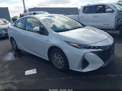 TOYOTA PRIUS PRIME 2021