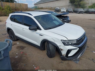 VOLKSWAGEN TAOS 2024