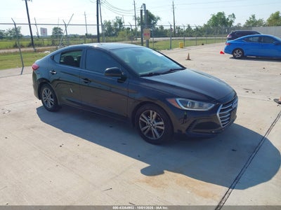 HYUNDAI ELANTRA 2017