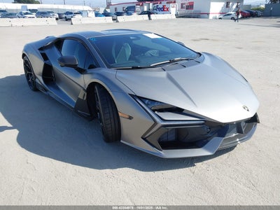 LAMBORGHINI REVUELTO 2025