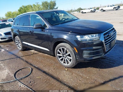 AUDI Q7 2017