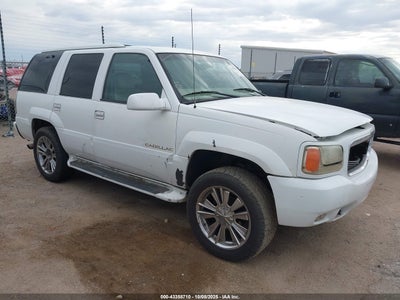 CADILLAC ESCALADE 2000