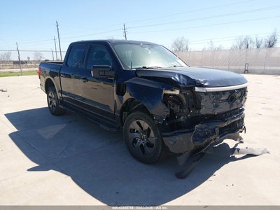 FORD F-150 LIGHTNING 2023