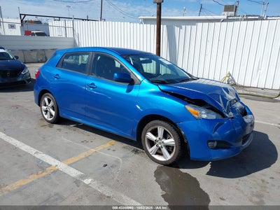 TOYOTA MATRIX 2010