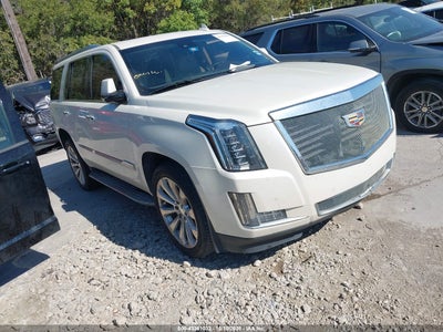CADILLAC ESCALADE 2015