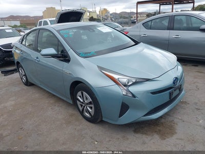 TOYOTA PRIUS 2016