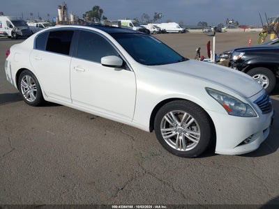 INFINITI G37 2013