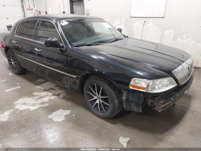 LINCOLN TOWN CAR 2005