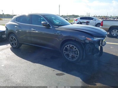 MASERATI LEVANTE 2023