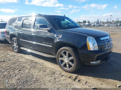 CADILLAC ESCALADE ESV 2011