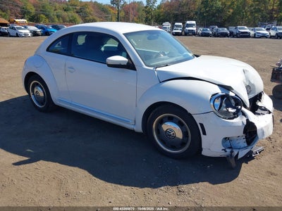 VOLKSWAGEN BEETLE 2012