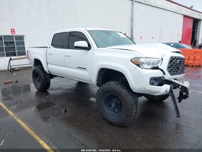 TOYOTA TACOMA 2019