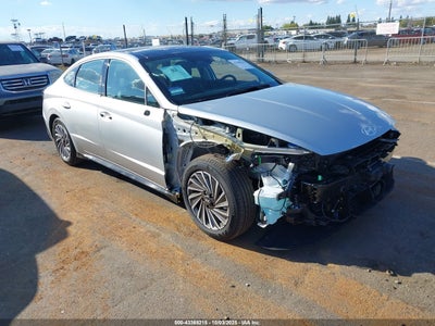 HYUNDAI SONATA HYBRID 2025