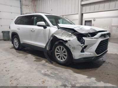 TOYOTA GRAND HIGHLANDER 2024