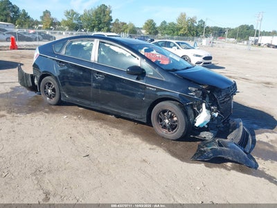 TOYOTA PRIUS 2014