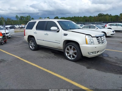 CADILLAC ESCALADE 2011