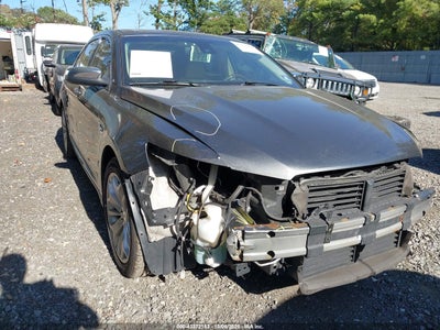 FORD TAURUS 2018