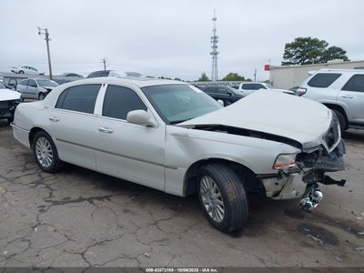 LINCOLN TOWN CAR 2004