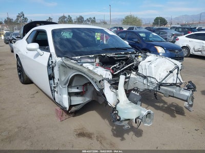 DODGE CHALLENGER 2016