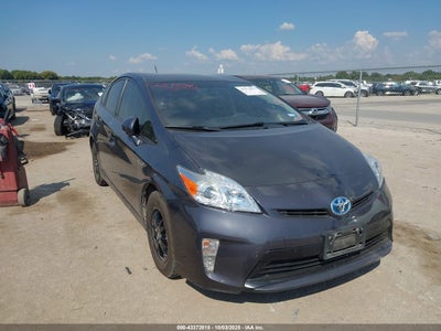 TOYOTA PRIUS 2015