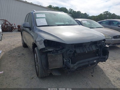 VOLKSWAGEN TOUAREG 2011