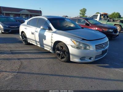 NISSAN MAXIMA 2011