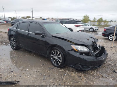 CHRYSLER 200 2014
