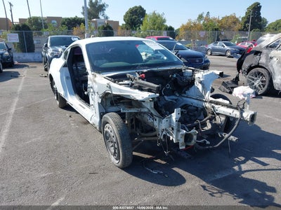 FORD MUSTANG 2015