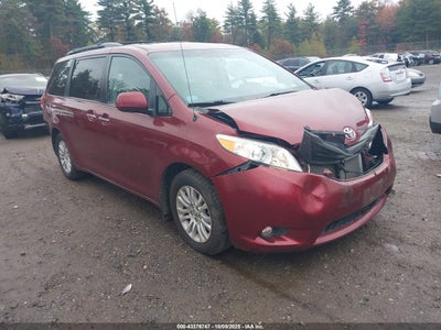 TOYOTA SIENNA 2013