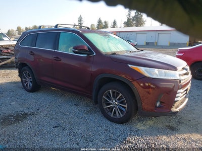 TOYOTA HIGHLANDER 2017