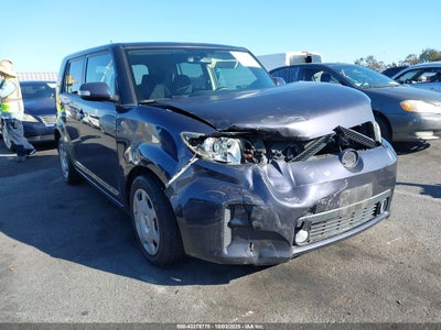 SCION XB 2012