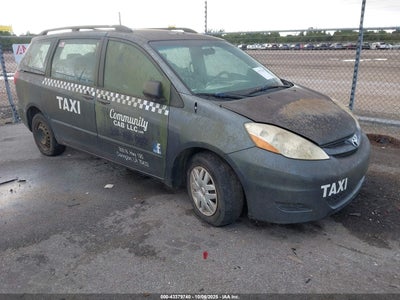 TOYOTA SIENNA 2009