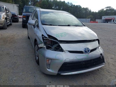 TOYOTA PRIUS 2013