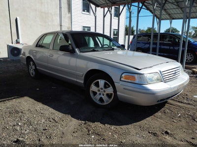 FORD CROWN VICTORIA 2004